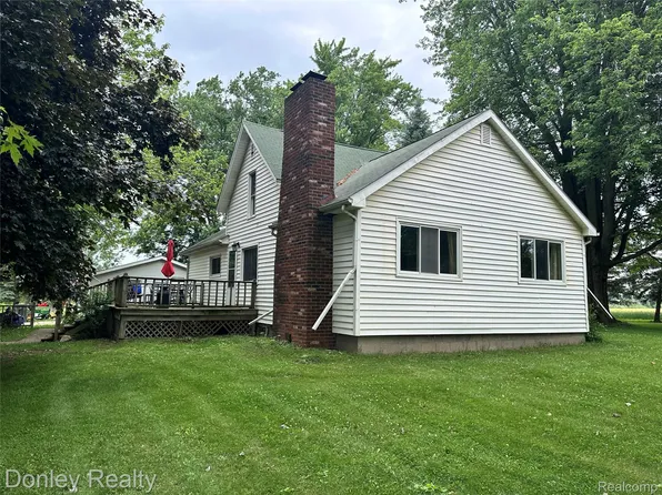 7700 Harris Rd, Marlette, MI 48453