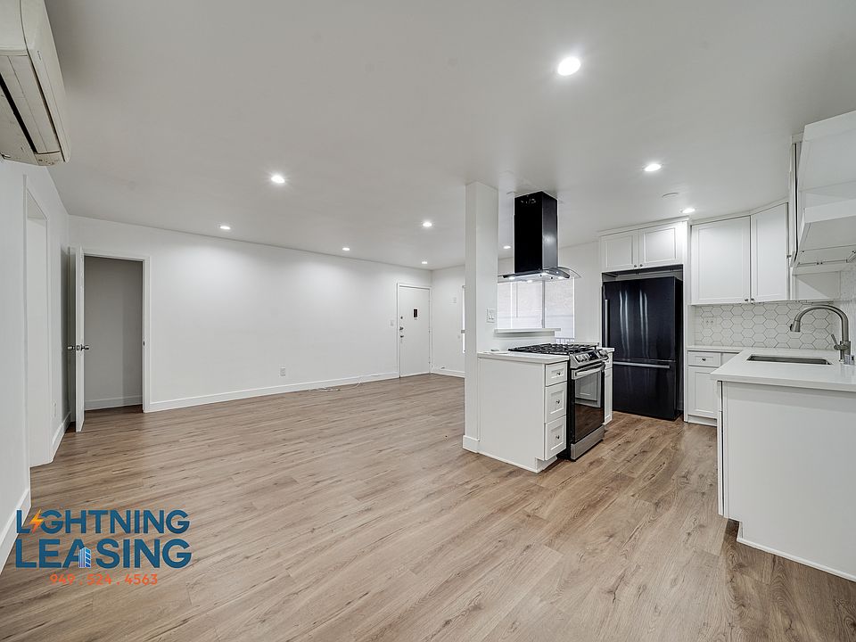 1st image of 1033 N Genesee Ave APT 4
