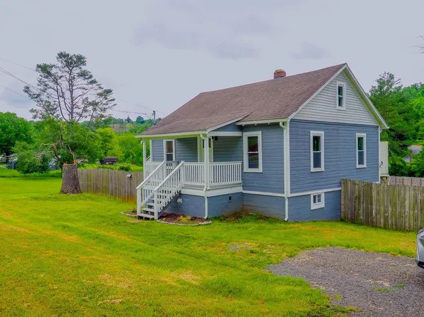 17 Old Quaker Rd, Galax, VA 24333