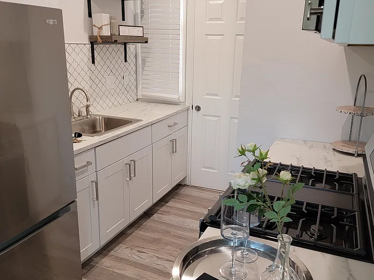 6250 S Wilton Pl — Photo 16