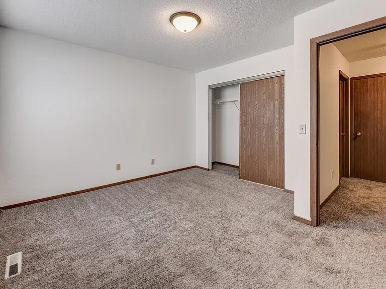 Valley View Estates — Photo 13