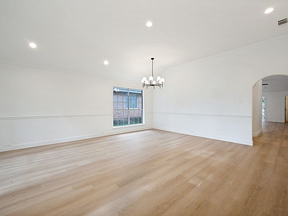 5th image of 5013 Promise Land Dr