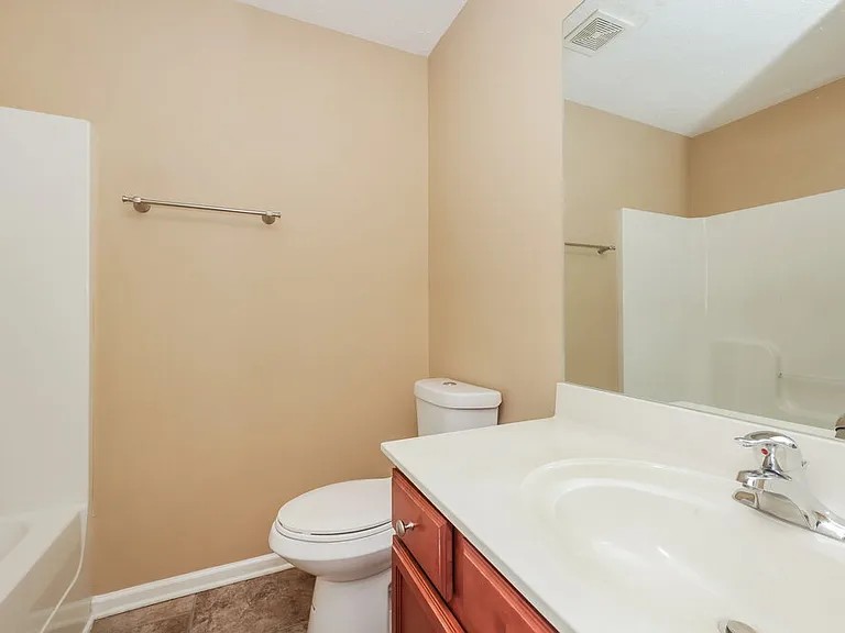 305 Sarna Dr — Photo 14