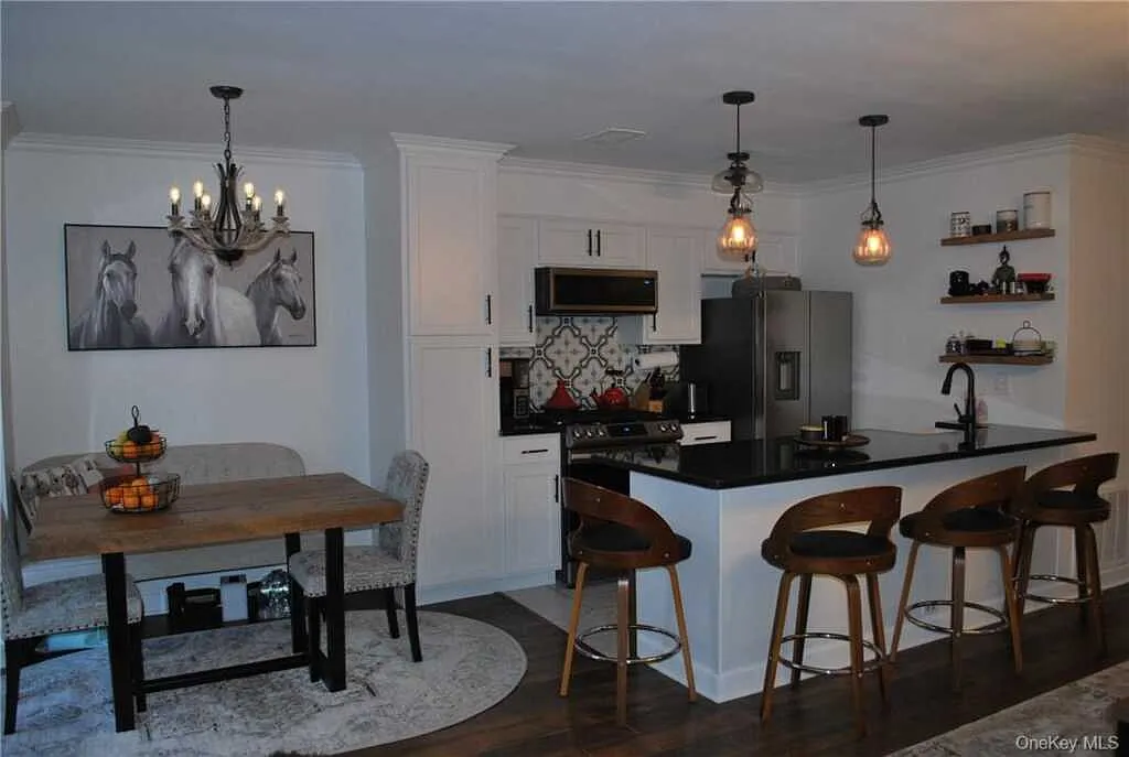 72 The Rise, Warwick (Village), NY 10990 — Photo 4