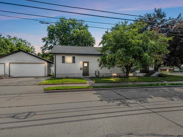 1222 Knapp St, Oshkosh, WI 54902