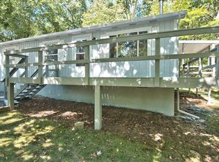 427 Westcolang Rd, Hawley, PA 18428