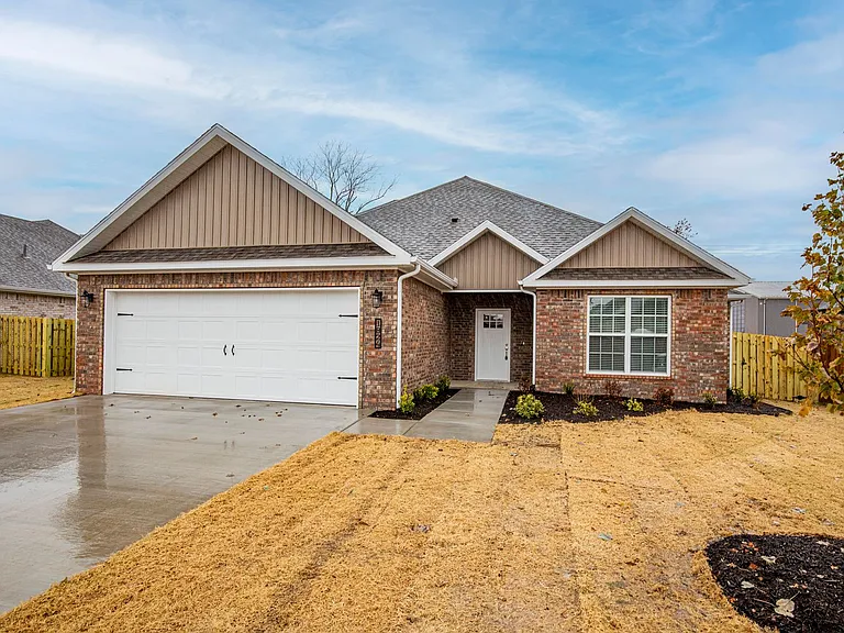 1824 Seay Cir — Photo 28