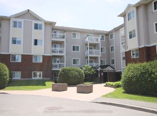 268 Lorry Greenberg Dr #311, Ottawa, ON K1T3K1