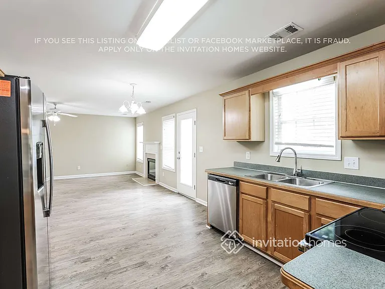 3252 Shady Valley Ct — Photo 6