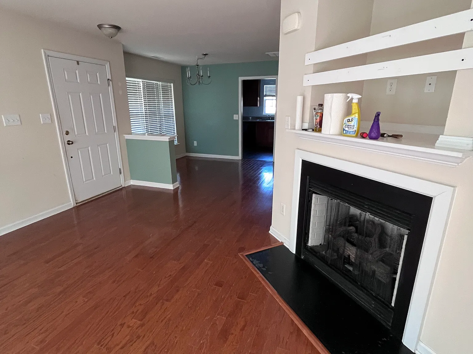 9816 Castain Dr — Photo 4