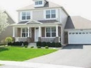247 Pleasant Plains Dr, St Charles, IL 60175