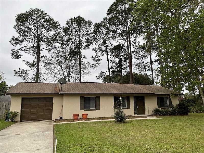 1st image of 4 Bannbury Ln