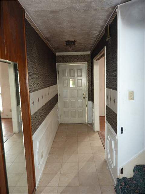 2nd image of 19114 Challe Cir W