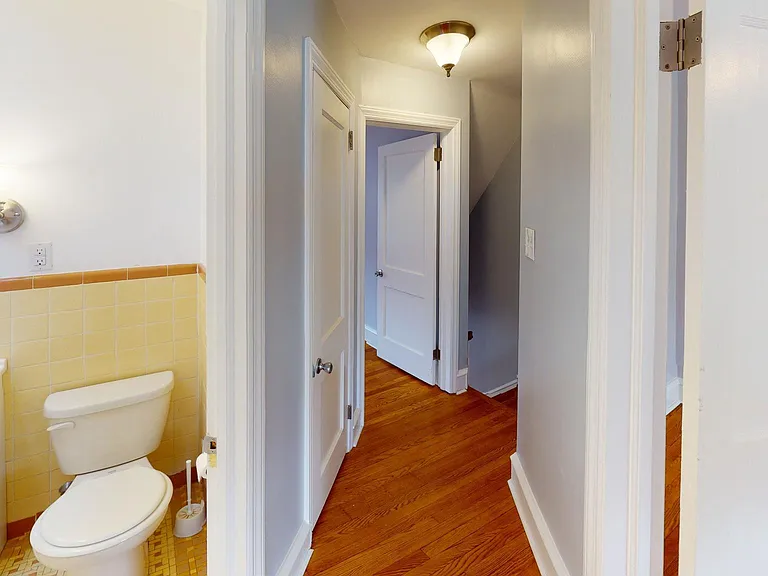 308 Comly Ave — Photo 10