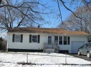 712 Walker Ave, Bellport, NY 11713
