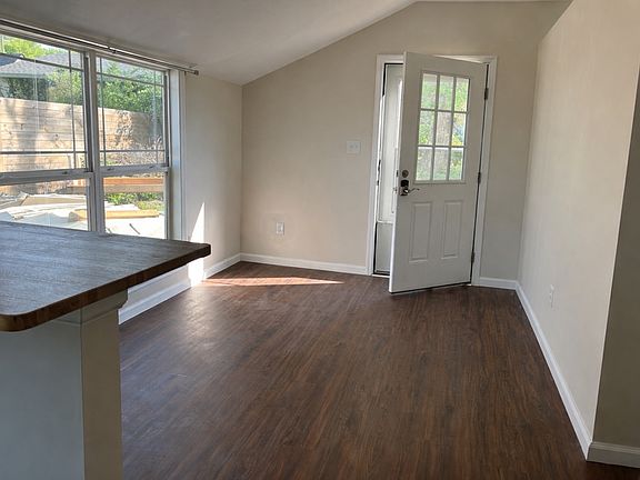 2nd image of 2448 Jefferson Ave #3