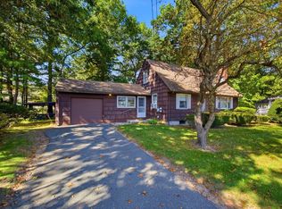 58 Pine Hill Rd, Springfield, MA 01118