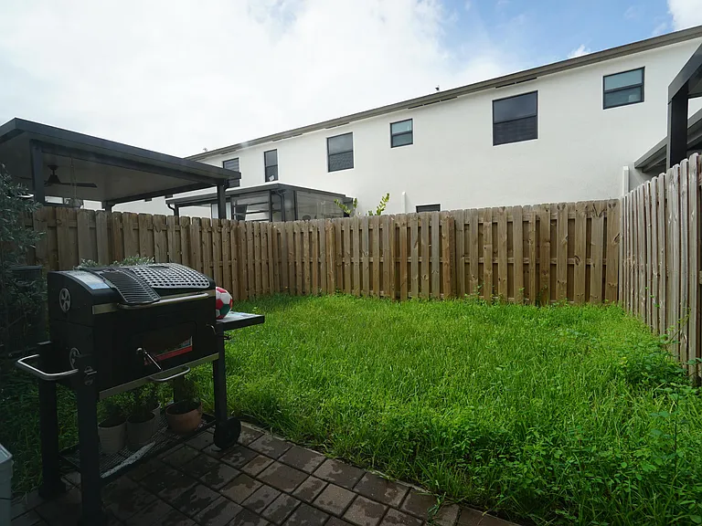 23010 SW 128th Pl — Photo 16