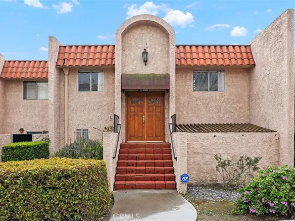 2502 Skyline Dr, Signal Hill, CA 90755