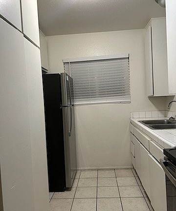 4th image of 12633 Lindo Ln