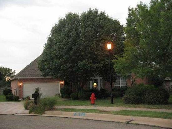 Dusk at High Meadow Court (a culdesac)