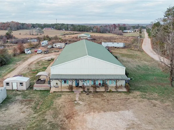 1049 County Road 539, Valley, AL 36854
