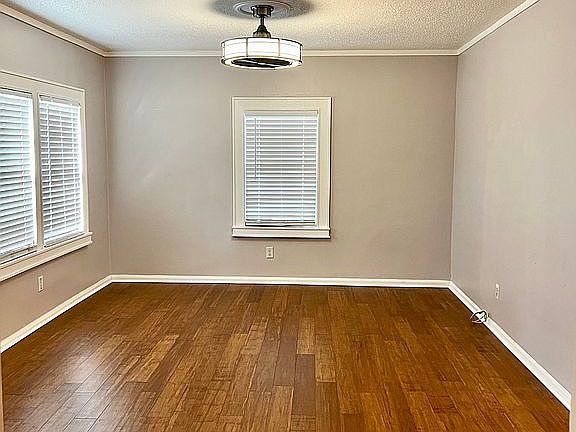 5th image of 3821 W Swann Ave