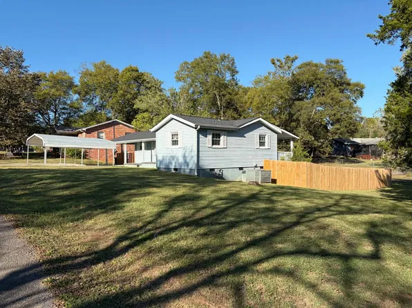 142 Circle Dr, Fayetteville, TN 37334