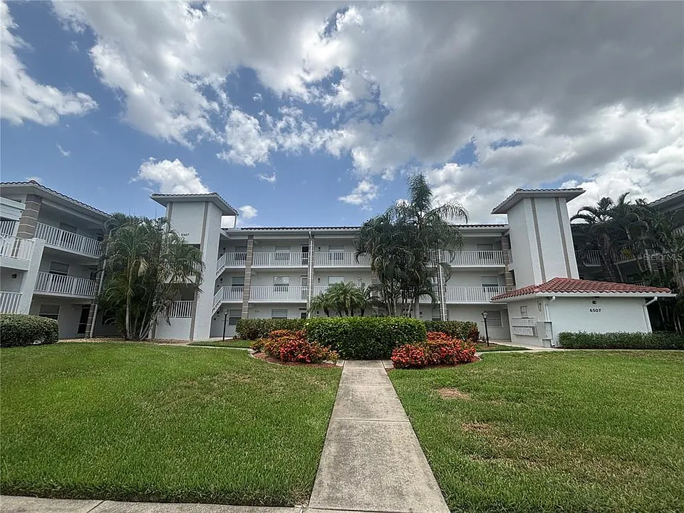 6507 Stone River Rd #105