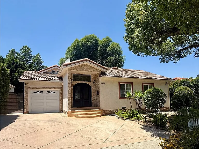 5953 Shoshone Ave — Photo 12