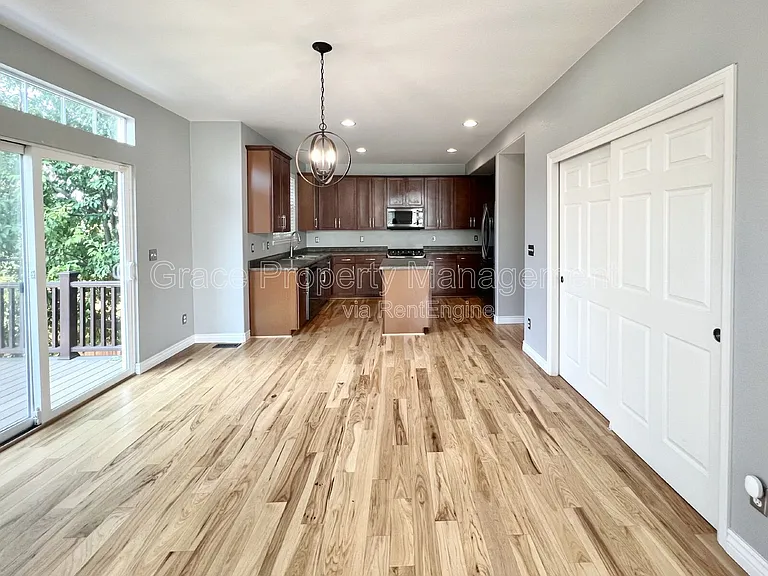 5574 S Buchanan St — Photo 6