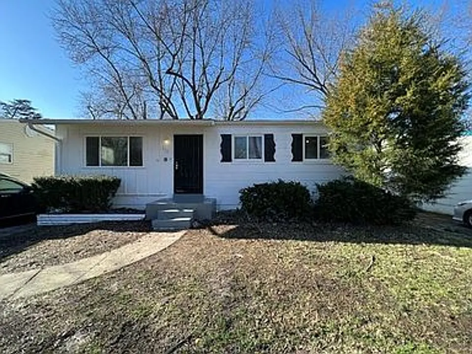 1128 Scott Ave