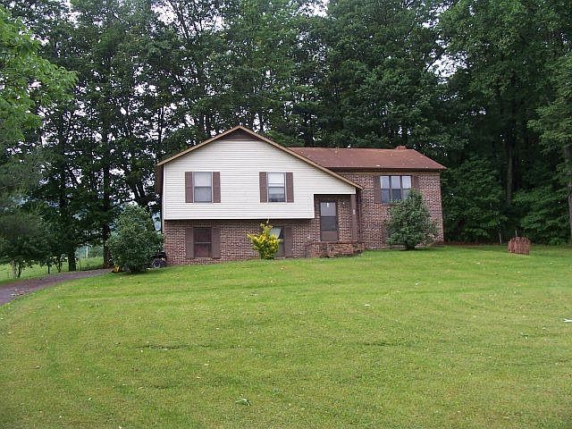 2nd image of 242 Cherry Hills Dr