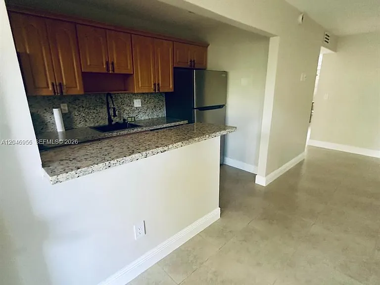 5839 SW 74th Ter #104 — Photo 7