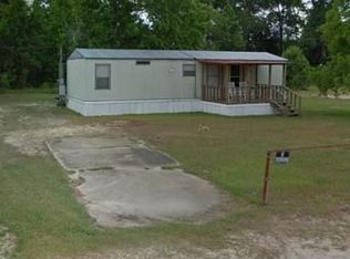 21 E Cottage St, Century, FL 32535