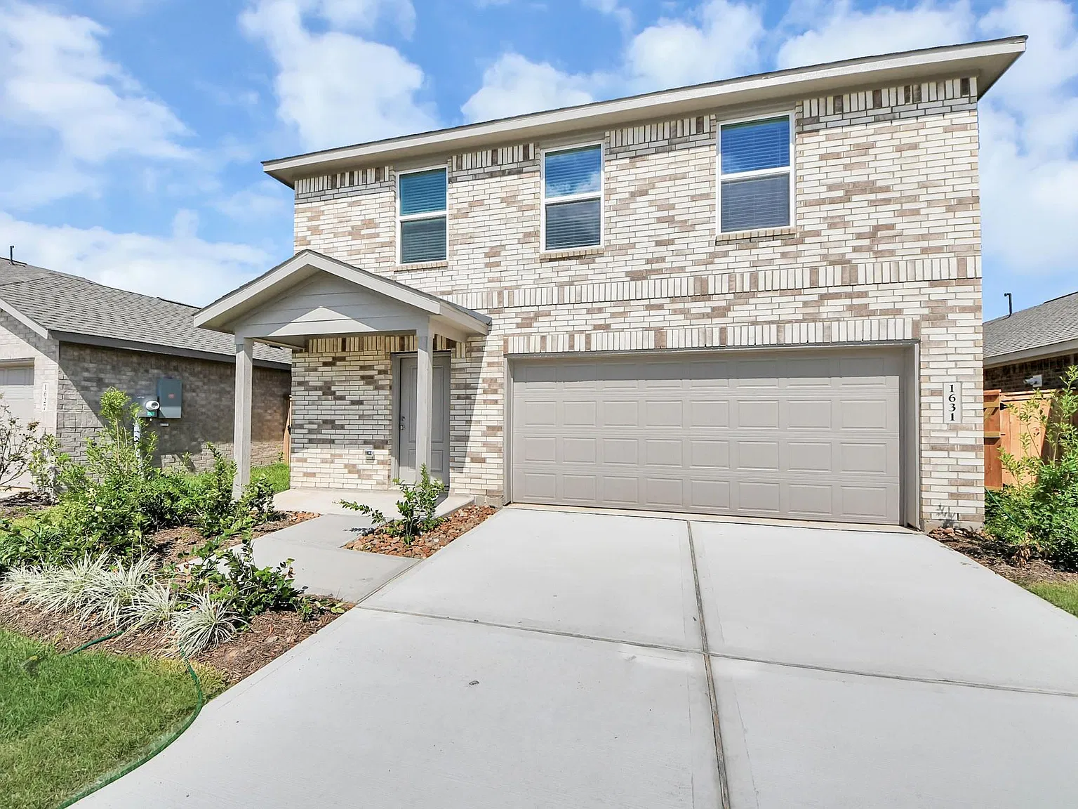 4 bed, 2.5 bath, 2066 sqft, $2,250 — Photo 1