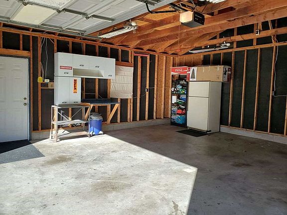4th image of 1604 Coker Ave