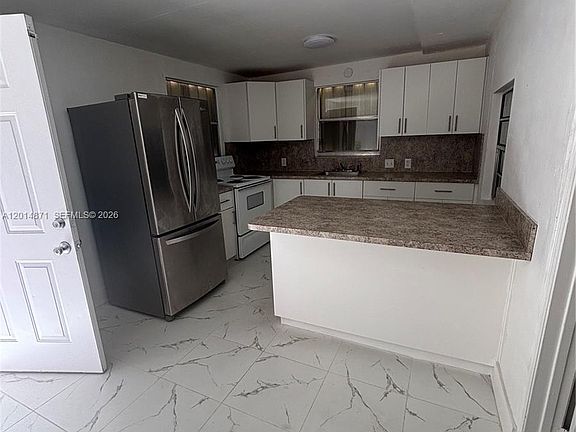 2nd image of 116 Allen Rd
