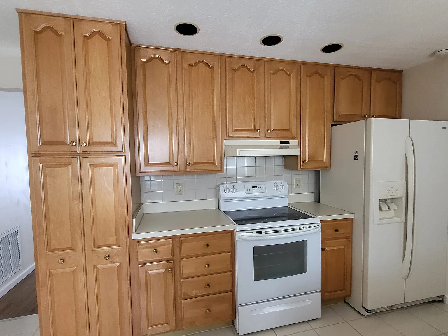 4 bed, 1613 sqft, $2,500 — Photo 2