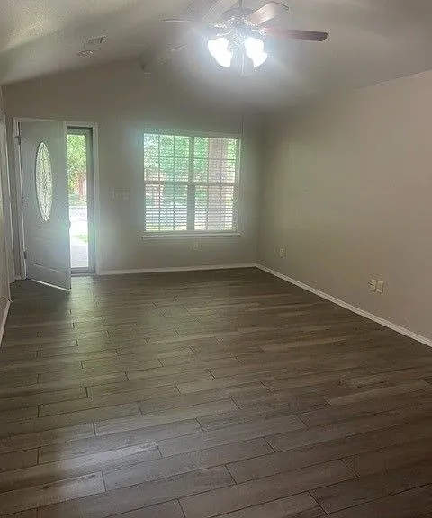 3828 S Mirror St — Photo 2