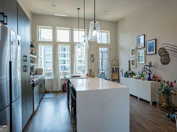 4th image of 452 Latta St NE #27