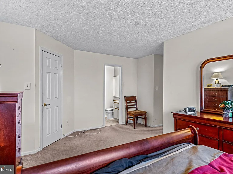 656 Covington Ct — Photo 21
