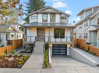 3324 NE Holladay St, Portland, OR 97232