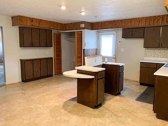 2nd image of 29900 Ivy Ln