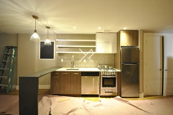 Rented by Yaffa Realty LLC | media 39