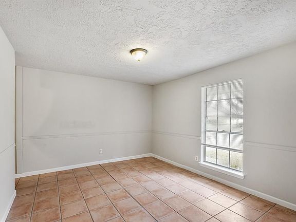 4th image of 11622 Corkwood Dr
