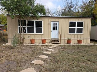 505 E Lane Dr, Kerrville, TX 78028
