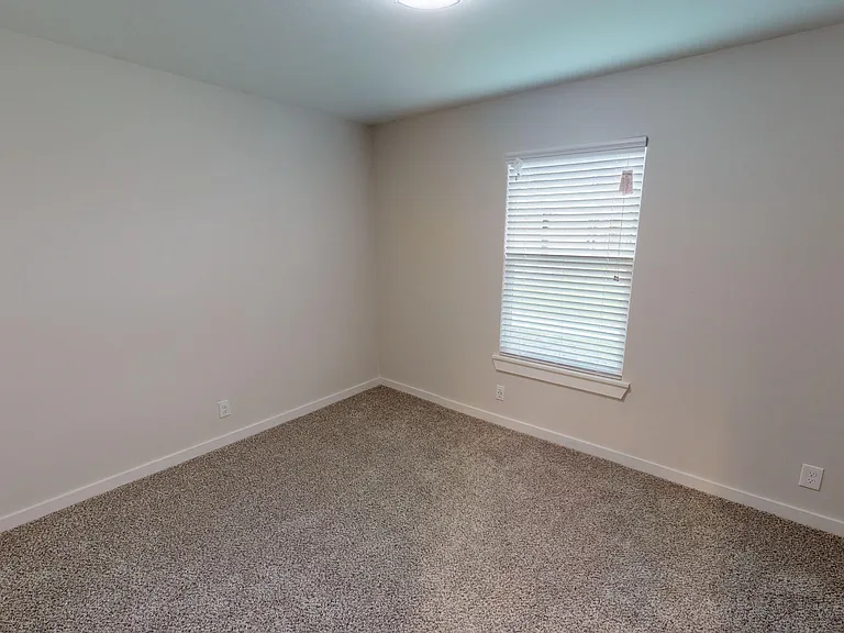 Treemont Apartments — Photo 59