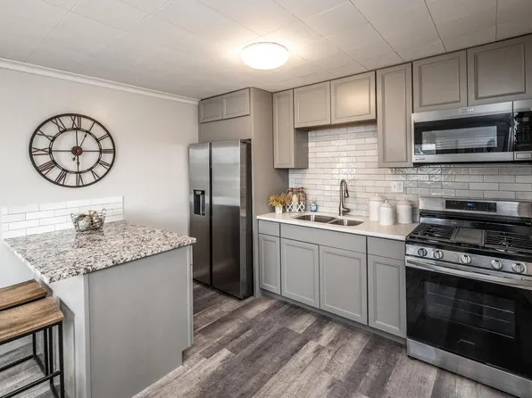 8550 Humboldt Ave S, Bloomington, MN 55431