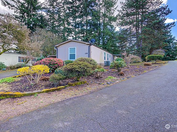 3rd image of 10400 NE 72nd Avenue #28